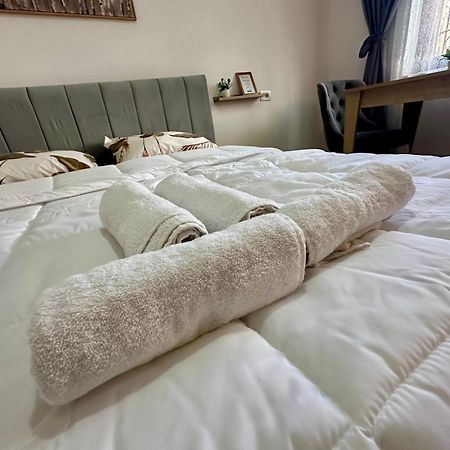 Krid Tirana Studio Flat Luaran gambar
