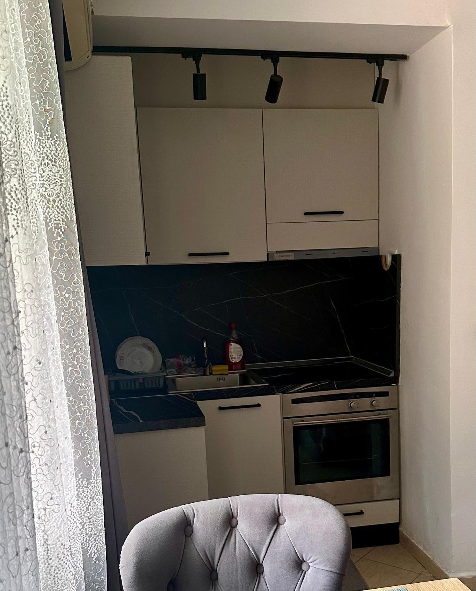 Krid Tirana Studio Flat Luaran gambar