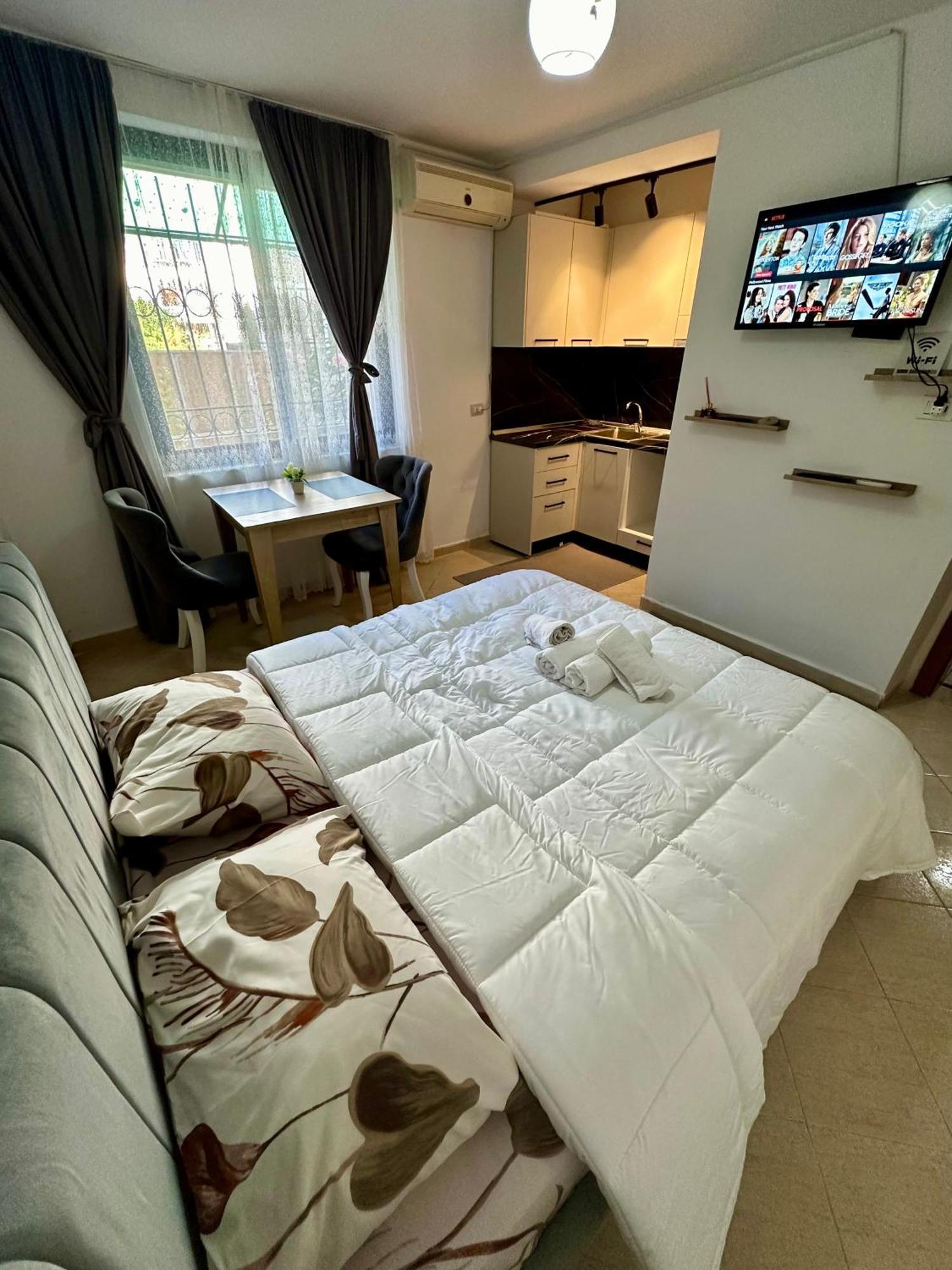 Krid Tirana Studio Flat Luaran gambar