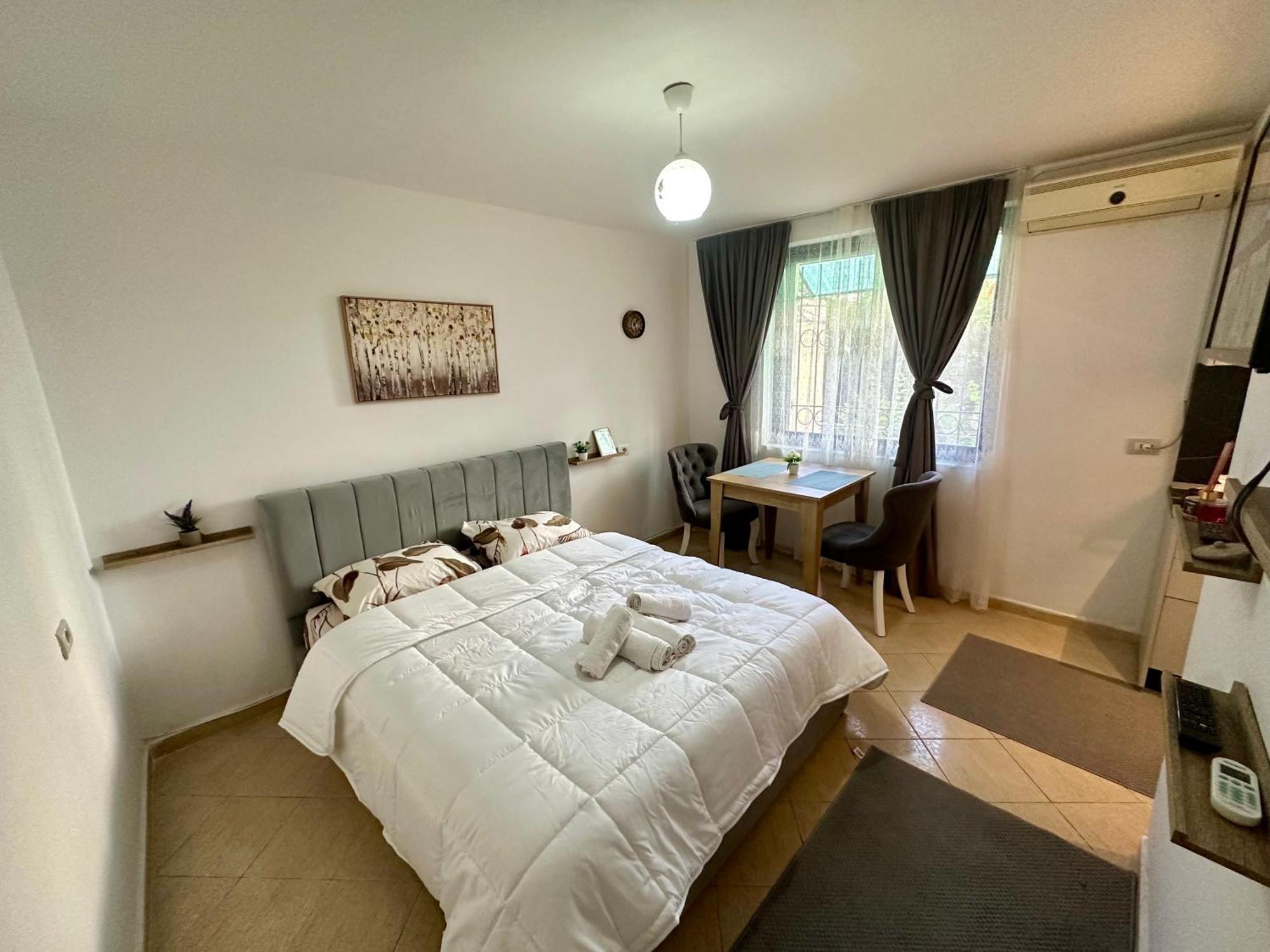 Krid Tirana Studio Flat Luaran gambar